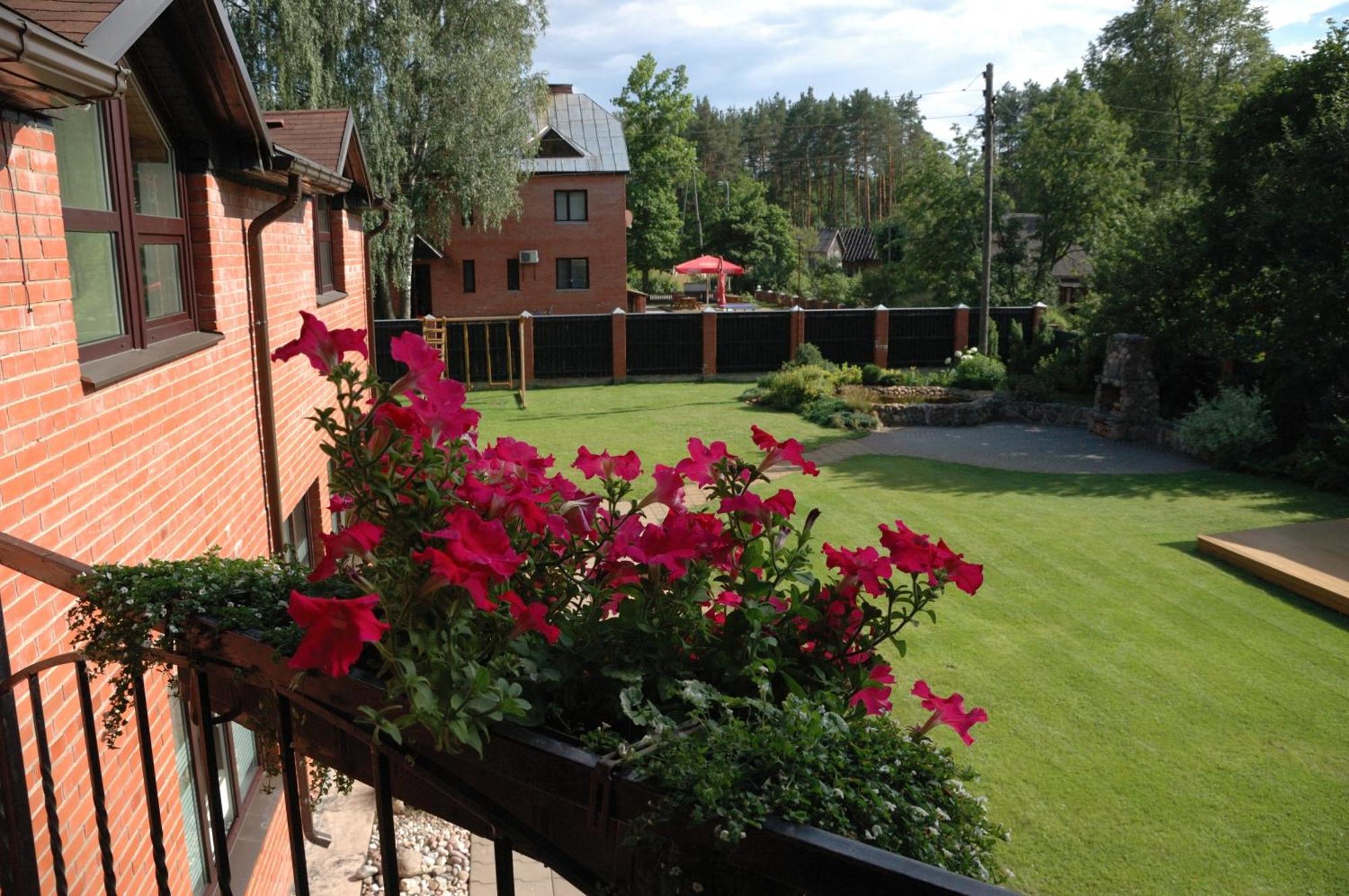 Strenci Guesthouse Exterior photo